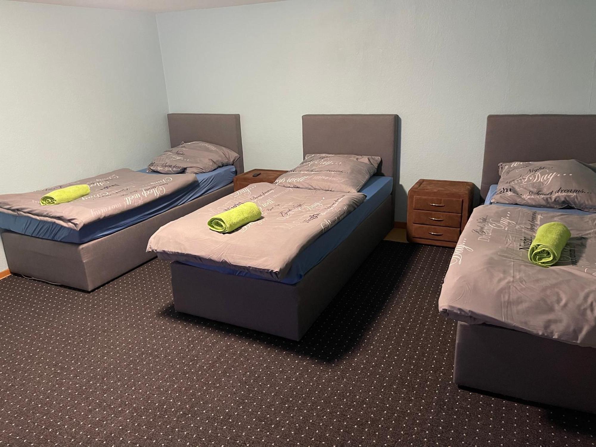 Chambre Avec 3 Lits Trier Eksteriør bilde
